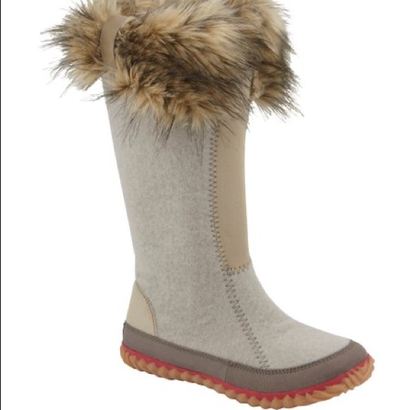 cozy joan boot sorel